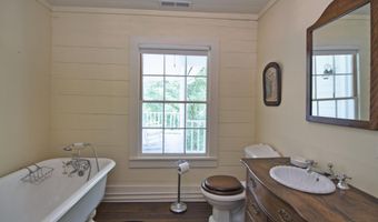 90 Taylor Ln, Alderson, WV 24910