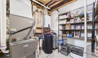 53 E 3rd St N, Cowley, WY 82420