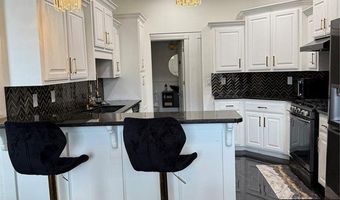 1016 Sheryl Ln, Altus, OK 73521