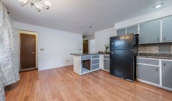 2725 S JACKSON St, Appleton, WI 54915