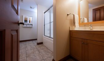 10671 Geist Ridge Ct, Fishers, IN 46040
