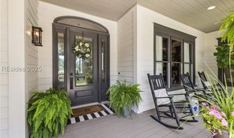 36 Hawthorne Rd, Bluffton, SC 29910