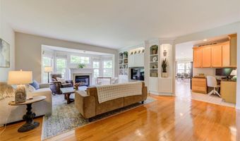 2505 Cassandra Marie Dr, Ballwin, MO 63021
