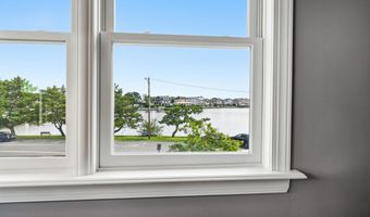 306 Deal Lake Dr 53, Asbury Park, NJ 07712