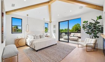 5945 Hesperia Ave, Encino, CA 91316