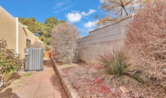 7910 Academy Trl NE, Albuquerque, NM 87109