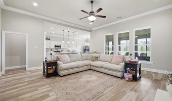 9225 Natures Trl, Biloxi, MS 39532