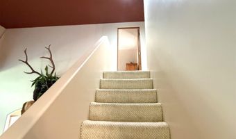 5912 5 Mile Pt Rd, Allouez, MI 49805