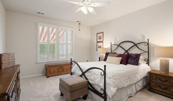 44367 OAKMONT MANOR Sq, Ashburn, VA 20147