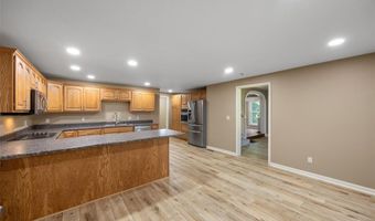204 N Huber St, Anamosa, IA 52205