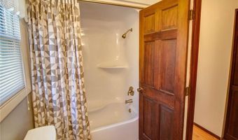 8556 Kee Mac Ln, Alton, IL 62002