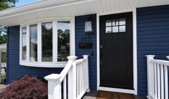 469 East Rd, Belford, NJ 07718