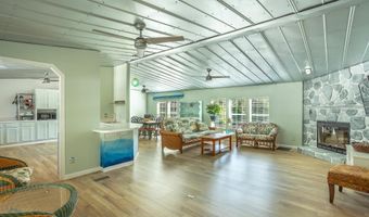 657 Pine St, Alligator Point, FL 32346
