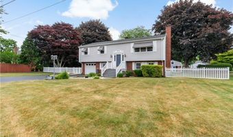 28 Eveready Ave, Bristol, RI 02809