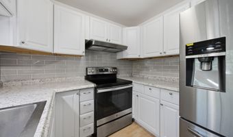 10-14 E Franklin St A2, Danbury, CT 06810