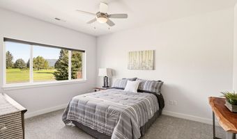 147 Ironwood Dr, Blanchard, ID 83804