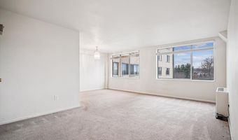6631 WAKEFIELD Dr 319, Alexandria, VA 22307