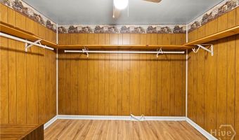 2206 N Fernwood Dr, Savannah, GA 31404