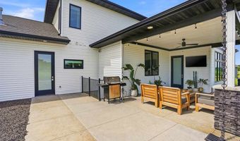 2985 127th Dr, Amana, IA 52203