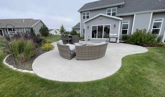 6860 W DESIGN Dr, Appleton, WI 54942
