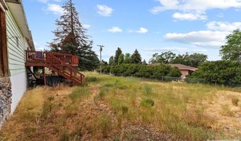 349 N Rena St, Arco, ID 83213