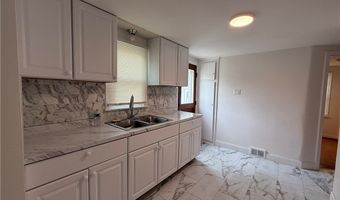 63 Norman Pl, Amherst, NY 14226