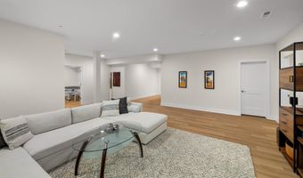 9501 WILDOAK Dr, Bethesda, MD 20814