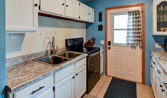 3909 Hynek Rd, Madison, WI 53714