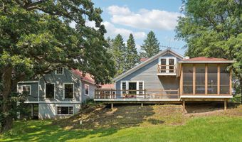 2473 Mt Hope Rd, Dodgeville, WI 53533