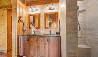 23675 Sportsmans Club Ln, Adel, IA 50003