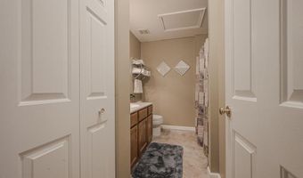 12 BARCLAY Dr, Hockessin, DE 19707