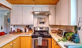 121 Jenckes Hill Rd, Lincoln, RI 02865