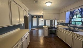 301 Camelia Trl, Brandon, MS 39047