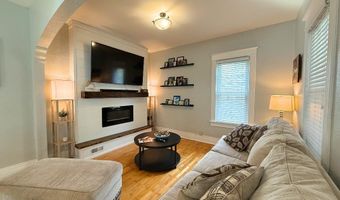 1403 N ONEIDA St, Appleton, WI 54911