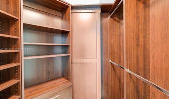 3131 NE 188th St 2-1005, Aventura, FL 33180