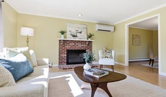 51 Hosmer St, Acton, MA 01720