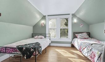 410 N Cedar St, Auburn, IN 46706