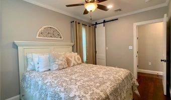 18 Sylvan St, Newport, RI 02840