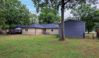5 Autumn Rd, Arkansas City, KS 67005