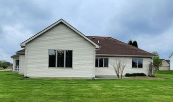 204 Steeplechase Dr, Auburn, IN 46706