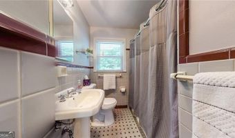 2461 Woodridge, Decatur, GA 30033