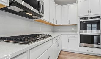 9089 Stone Trace Blvd, Avon, IN 46123