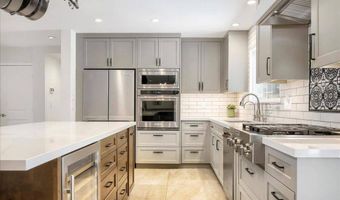 10162 Sierra Madre Rd, Spring Valley, CA 91977