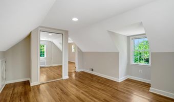 7107 COVENTRY Rd, Alexandria, VA 22306