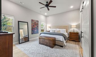 4 Moreton Ln, Bella Vista, AR 72714