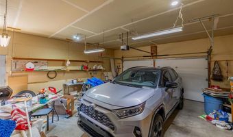 508 River View Dr, Cody, WY 82414