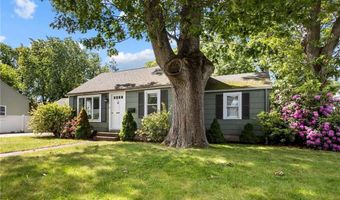 82 Vera St, Warwick, RI 02886
