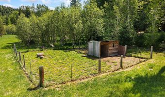 255 Red Alder Rd, Careywood, ID 83809