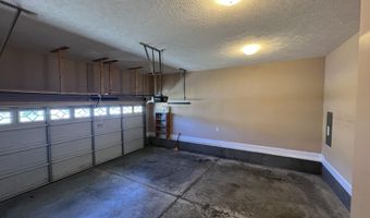 127 Lightwater Dr, Aberdeen, NC 28315