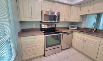 2615 COVE CAY Dr 401, Clearwater, FL 33760
